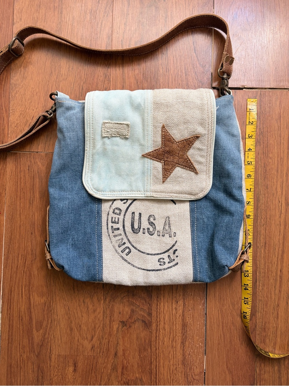 Myra Bag upcycled denim shoulder bag with canvas and leather - Picture 5 of 12
